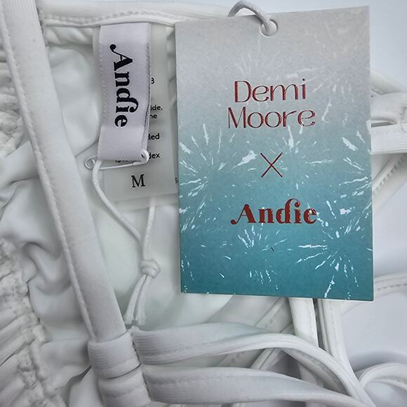 Andie Swim X Demi Moore Womans size M The Cannes Bikini Top White Triangle NEW - Picture 5 of 7
